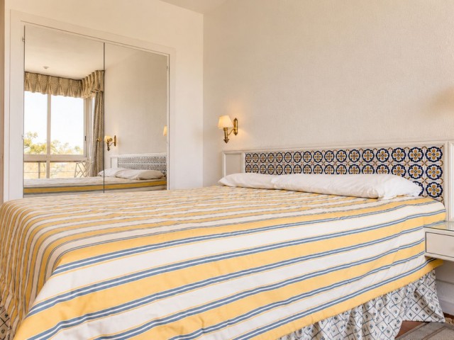2 Bedrooms Apartment in Nueva Andalucía