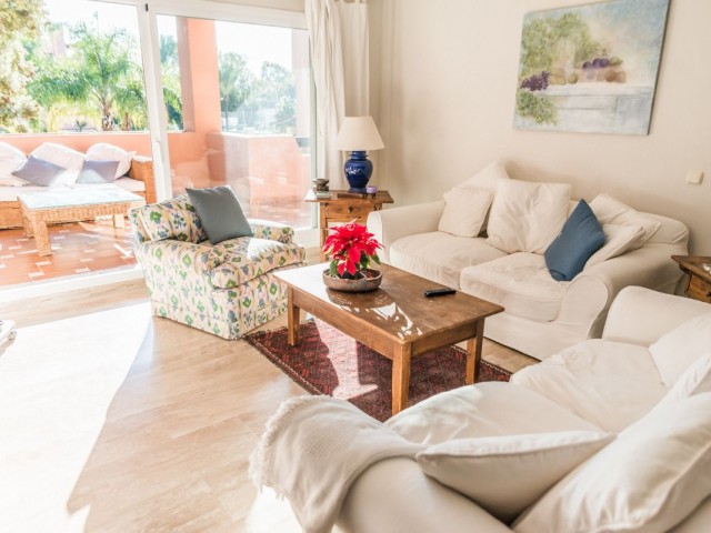 Apartment, Guadalmina Baja, R5460061
