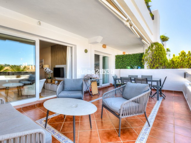 Apartment, Aloha, R5456137