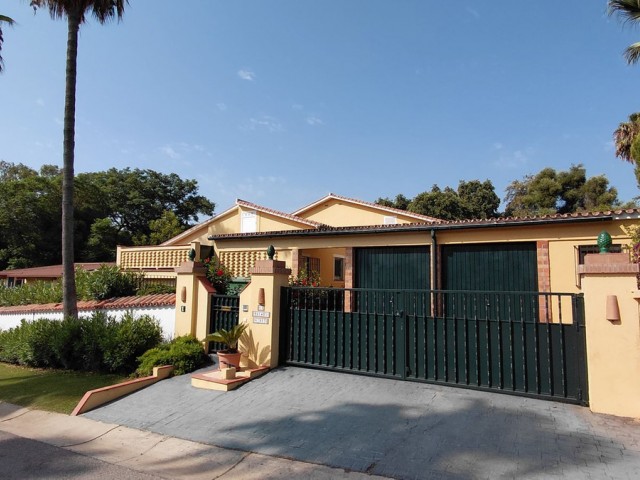 Villa, Sotogrande Costa, R5455348