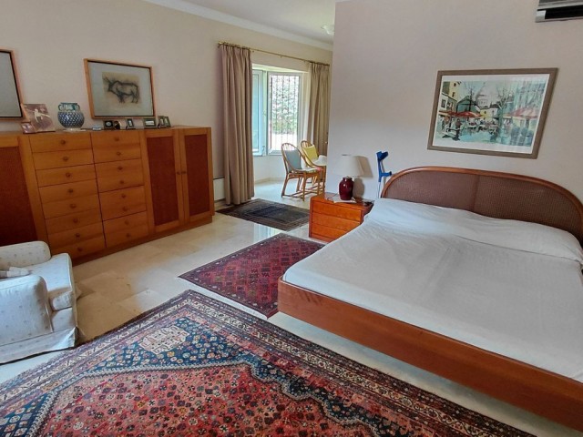 Villa avec 5 Chambres  à Sotogrande Costa