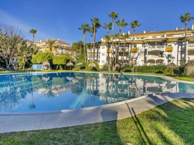 2 Bedrooms Apartment in Puerto Banús