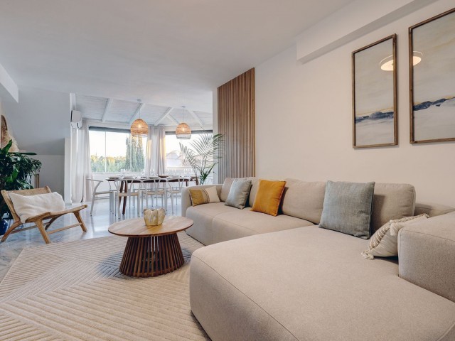 Apartamento con 5 Dormitorios  en Bahía de Marbella