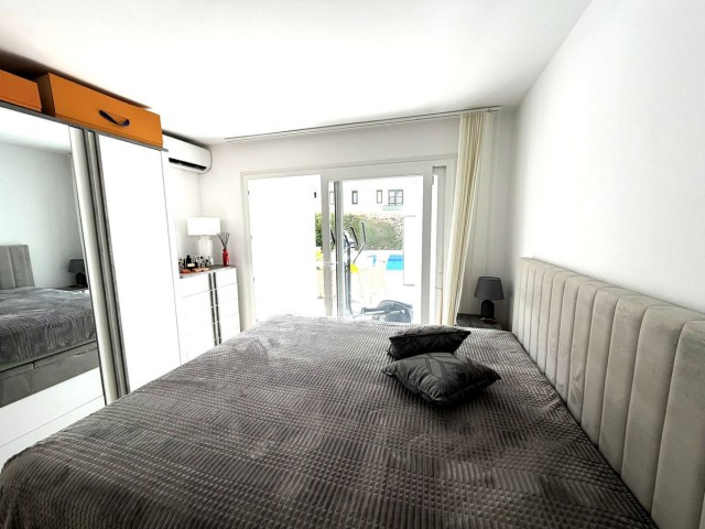 Apartment, El Paraiso, R5464810