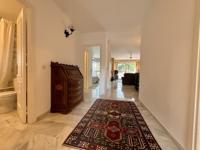 Penthouse, Sierra Blanca, R5464861
