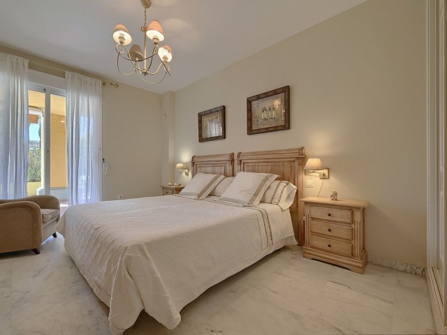 Apartamento con 2 Dormitorios  en Bahía de Marbella