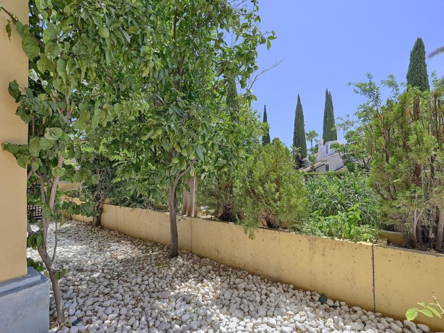 Apartamento con 2 Dormitorios  en Bahía de Marbella