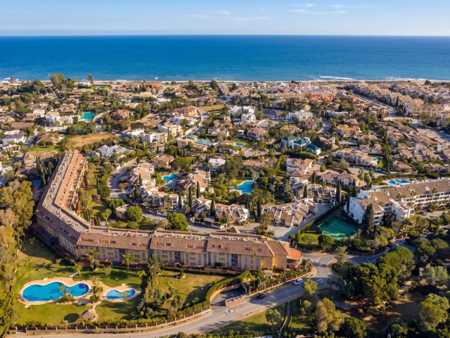 Apartamento con 2 Dormitorios  en Bahía de Marbella