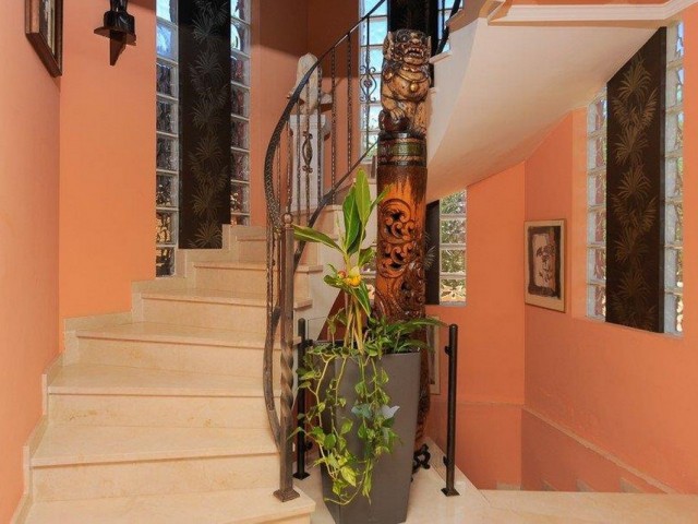 Villa con 4 Dormitorios  en Playamar