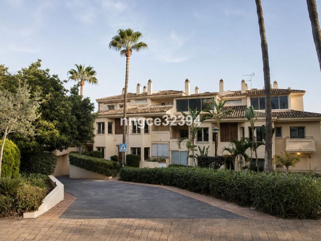 2 Bedrooms Apartment in Sierra Blanca
