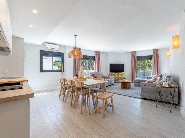 2 Bedrooms Apartment in La Carihuela