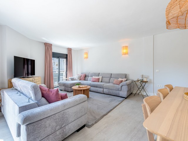 2 Bedrooms Apartment in La Carihuela
