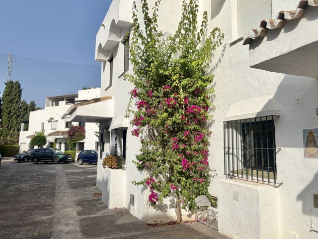 Reihenhaus, Guadalmina Baja, R5469064