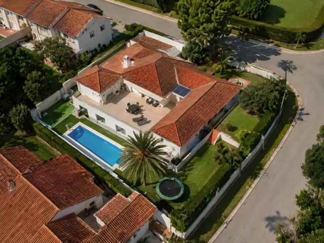 Villa, Sotogrande Costa, R5471818