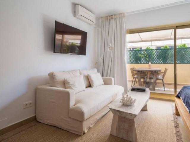 Apartment, Elviria, R5467975
