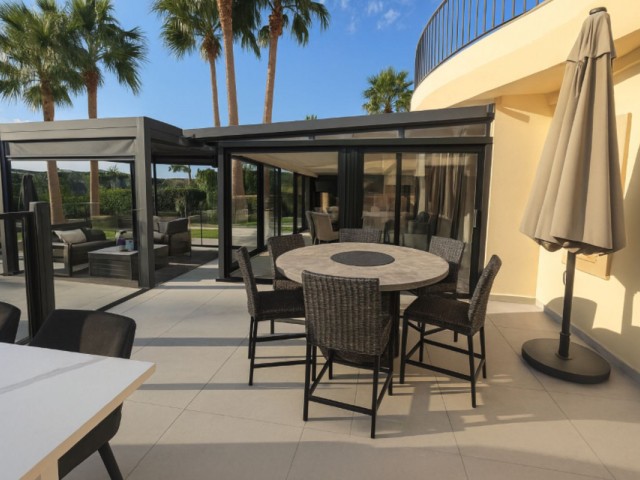 Apartamento con 3 Dormitorios  en San Roque Club