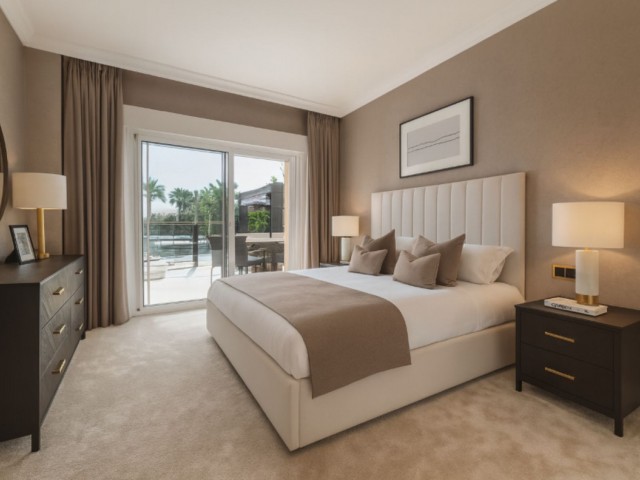 Apartamento con 3 Dormitorios  en San Roque Club