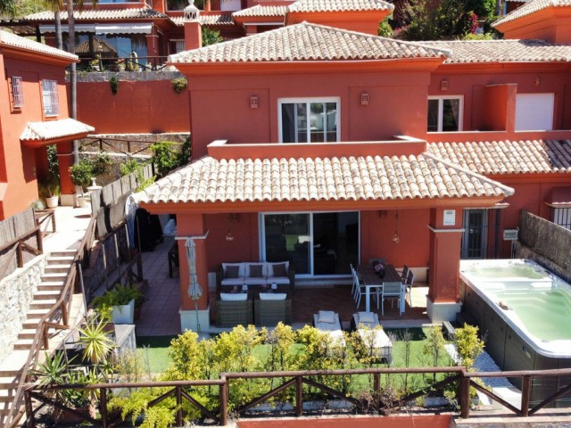 Villa, Santa Clara, R5367199