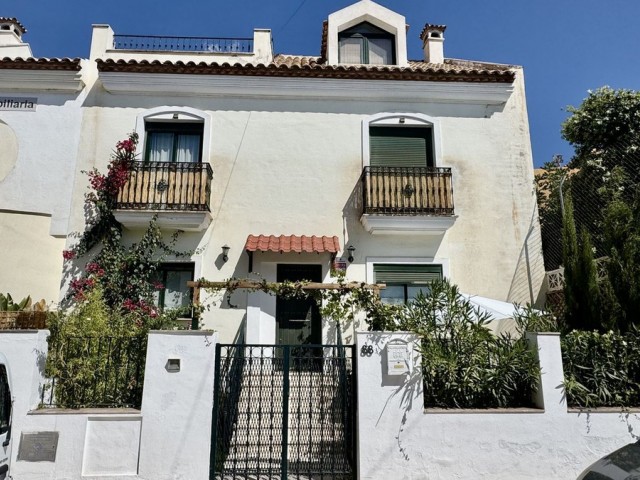 Villa, Arroyo de la Miel, R5460244