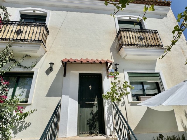Villa, Arroyo de la Miel, R5460244