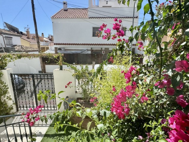 4 Bedrooms Villa in Arroyo de la Miel