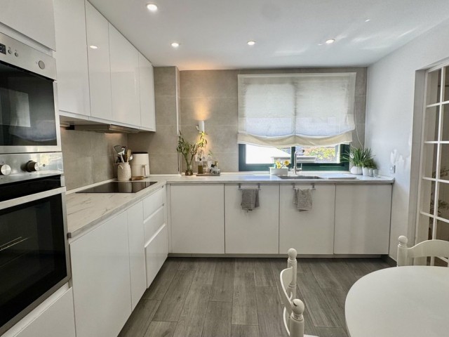 4 Bedrooms Villa in Arroyo de la Miel
