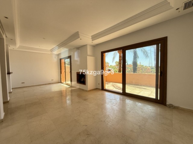 4 Bedrooms Townhouse in Mijas Costa