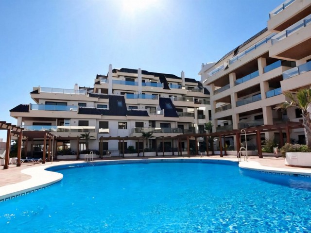 2 Bedrooms Apartment in La Duquesa