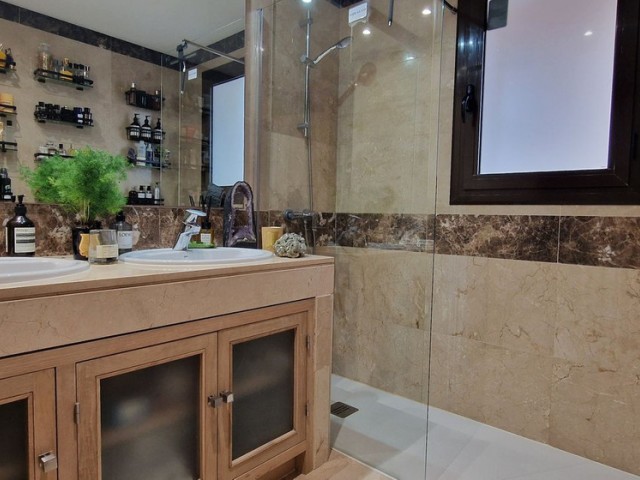2 Bedrooms Apartment in La Duquesa
