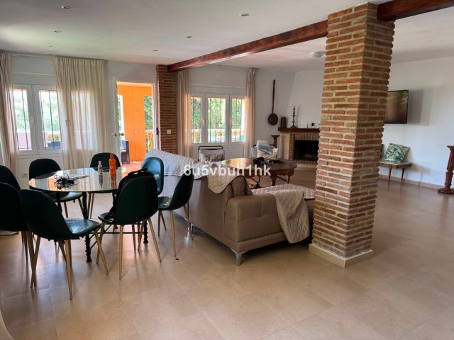 7 Makuuhuoneen Huvila Campo Mijas