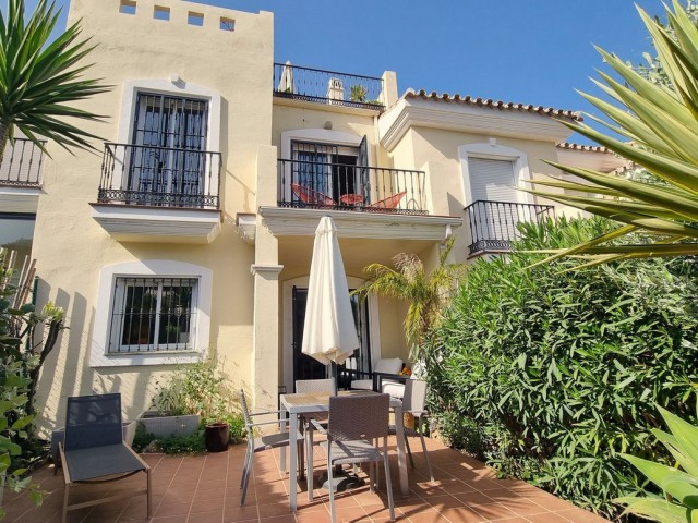 Reihenhaus, Alhaurin Golf, R5481538