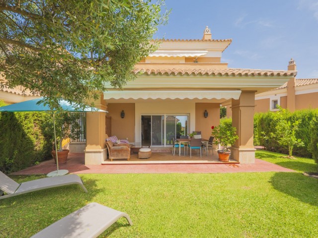 Villa, Santa Clara, R5482324