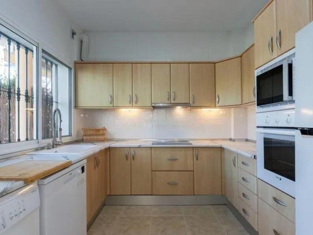 3 Bedrooms Townhouse in Cabopino