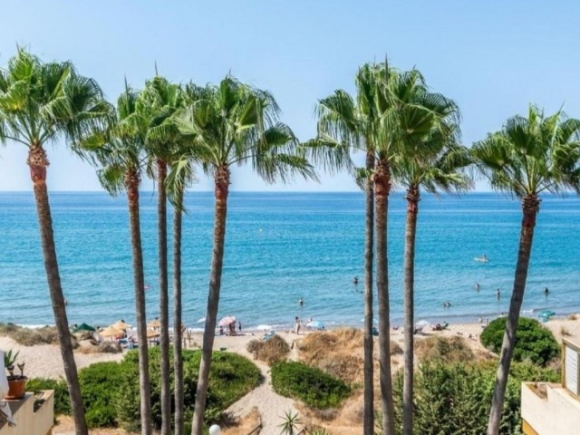 1 Bedrooms Apartment in Elviria