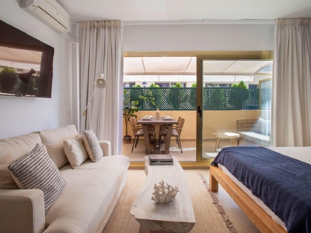 1 Bedrooms Apartment in Elviria