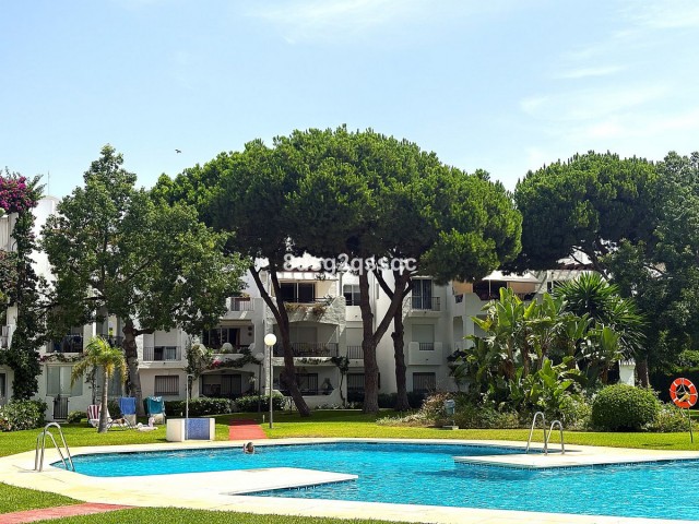 Apartamento con 3 Dormitorios  en Costalita