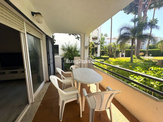 Apartamento con 3 Dormitorios  en Costalita