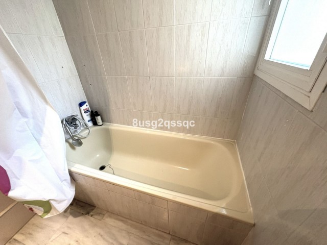 Apartamento con 3 Dormitorios  en Costalita
