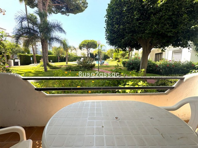 Apartamento con 3 Dormitorios  en Costalita