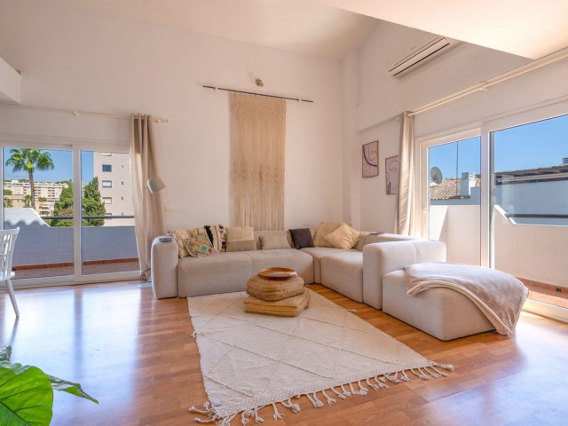 Apartment, La Carihuela, R5473531