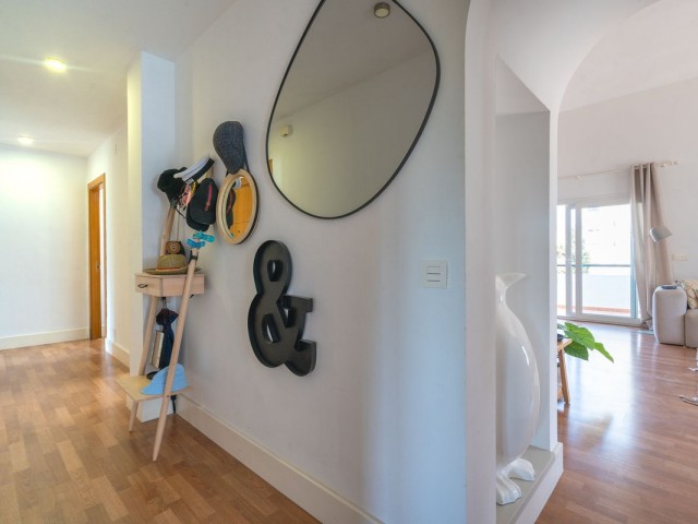 4 Bedrooms Apartment in La Carihuela