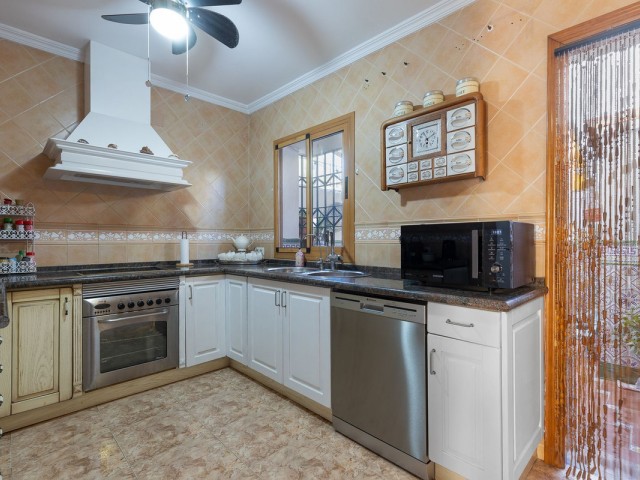4 Bedrooms Townhouse in La Carihuela