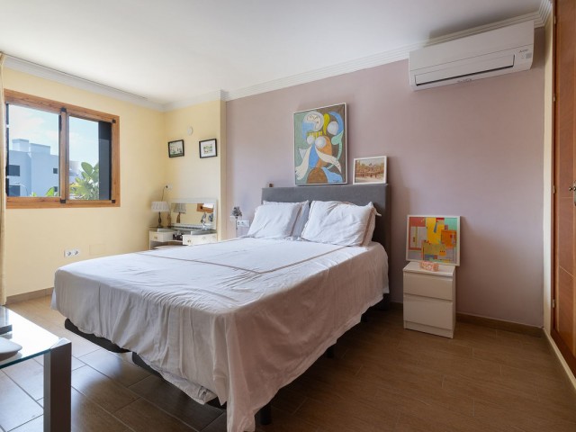 4 Bedrooms Townhouse in La Carihuela