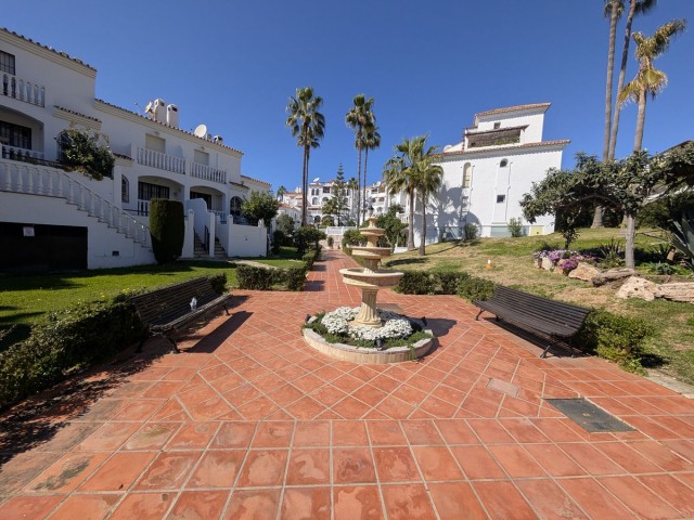 Townhouse, Riviera del Sol, R5487844