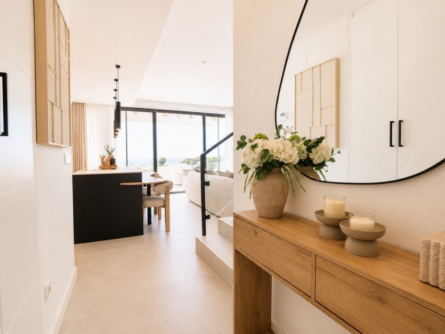 2 Bedrooms Apartment in La Carihuela