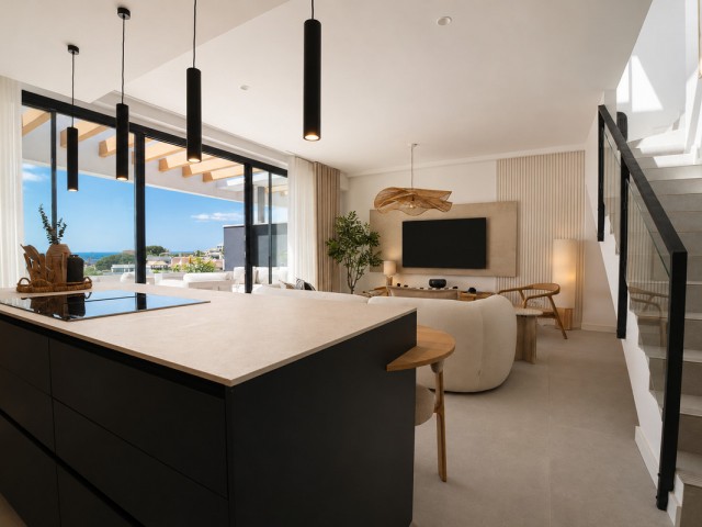 2 Bedrooms Apartment in La Carihuela