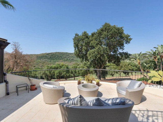 Apartment, San Roque, R5482522