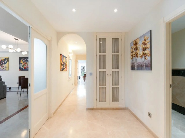 Apartamento con 3 Dormitorios  en San Roque