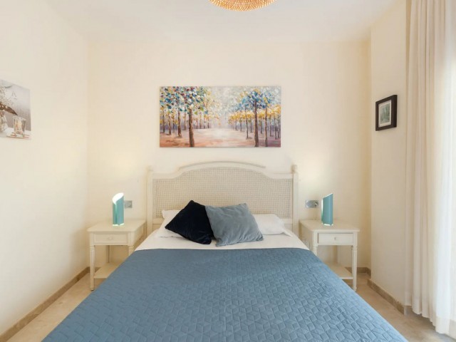 Apartamento con 3 Dormitorios  en San Roque
