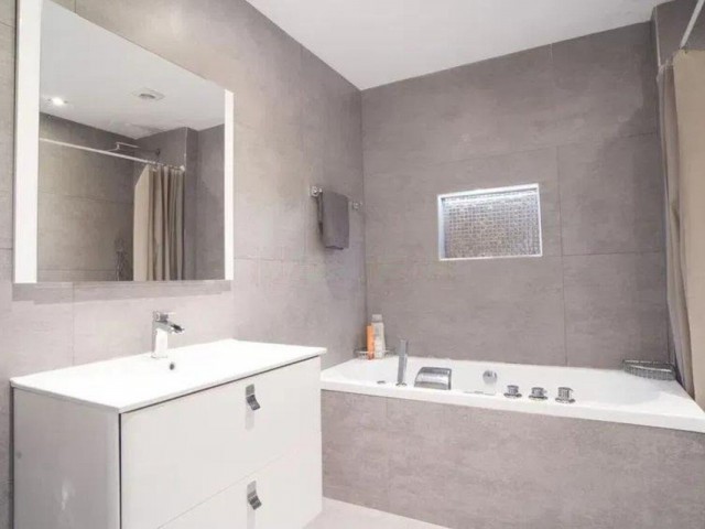 3 Bedrooms Townhouse in San Pedro de Alcántara
